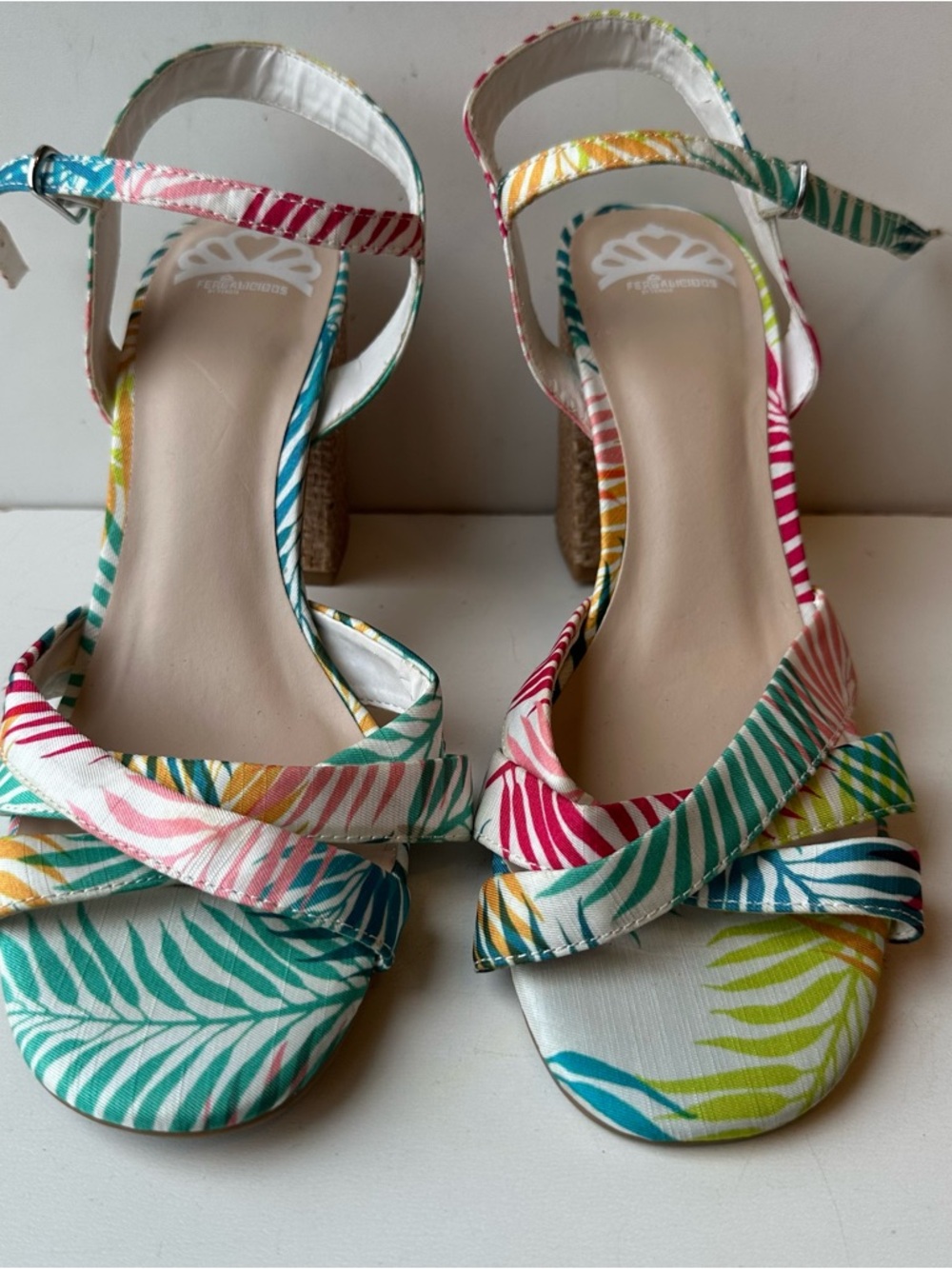 Fergalicious by Fergie Tropical Palm Leaf Block Heel Sandals Floral Size 9.5M